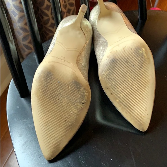 Gold Enzo Angiolini Pumps - Picture 4 of 7